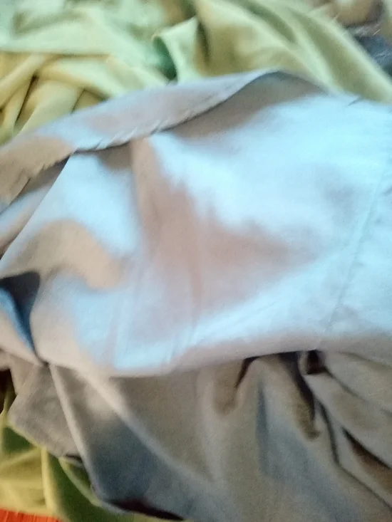 Green Long-Sleeve Midi Dress with Satin Accents - Picture 6 of 7